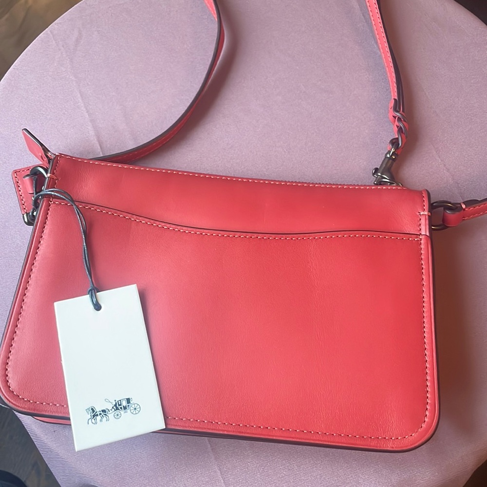 Coach Genuine Glovetanned Leather Crossbody Bag NWT